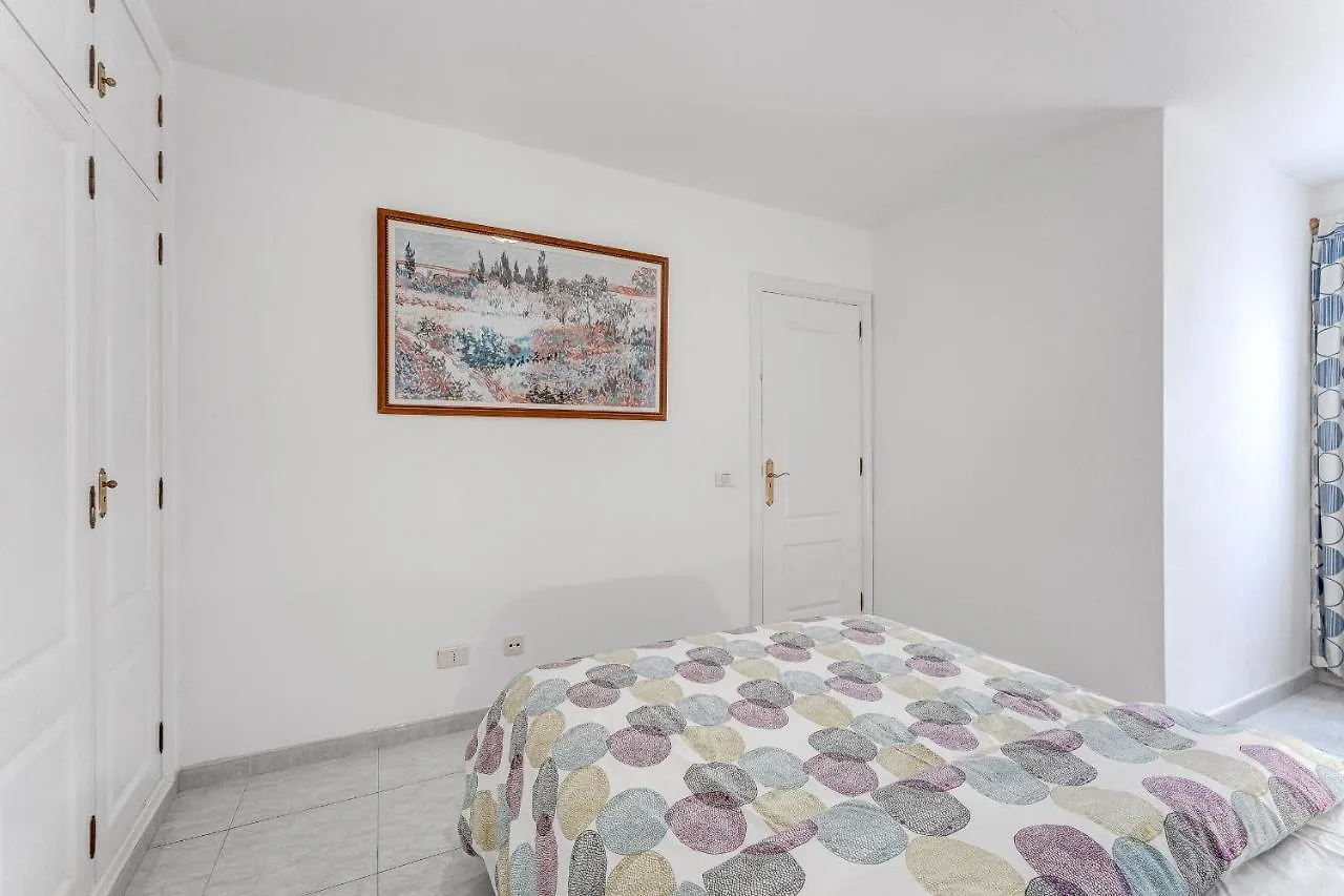 100M To A Beach Spacious Apartm Playa San Juan Apartment